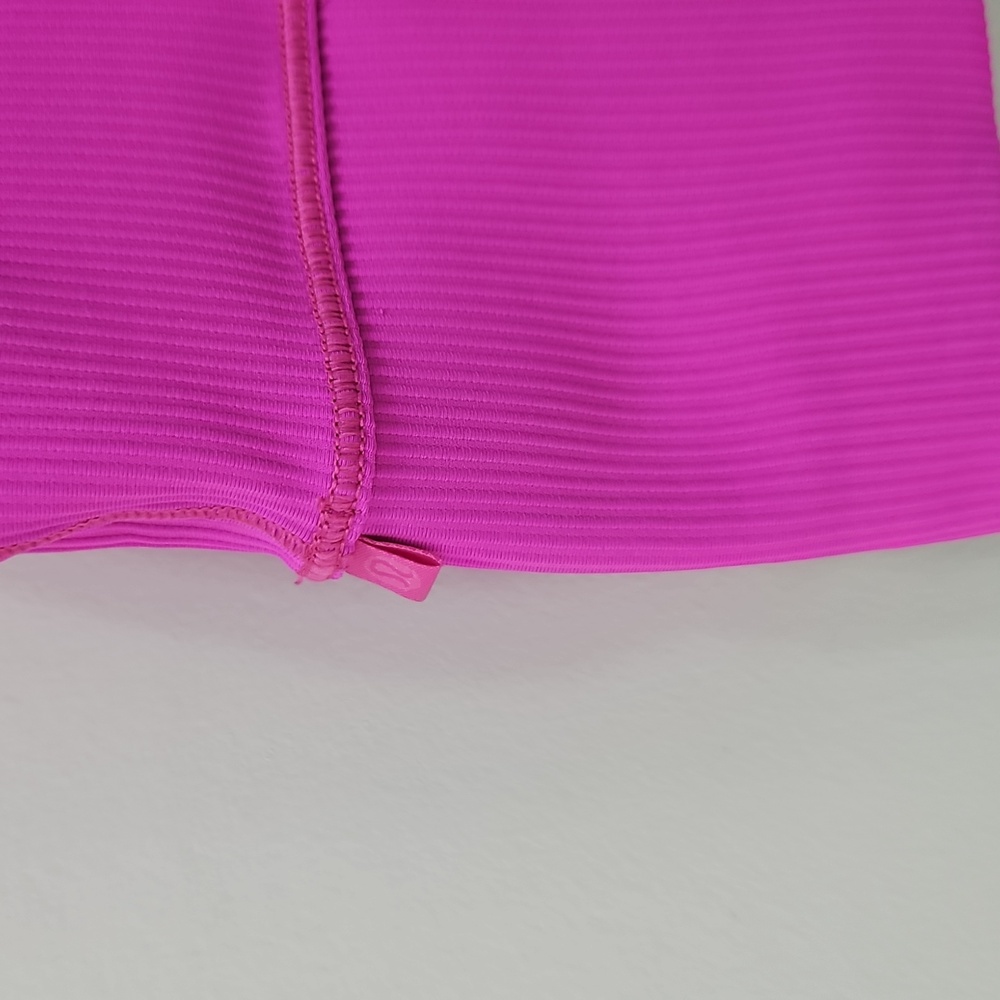 Lululemon Vibrant Pink Ribbed Crop Top Meduim - Picture 2 of 4